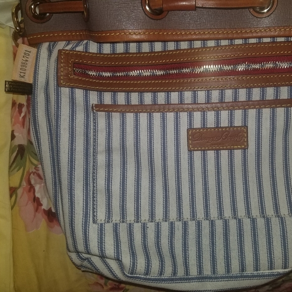 Dooney Bourke Handbag & Wallet - Picture 6 of 6
